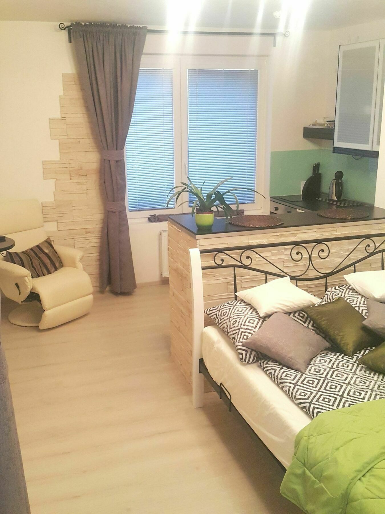 Bastien Studio Near Airport Prága Kültér fotó